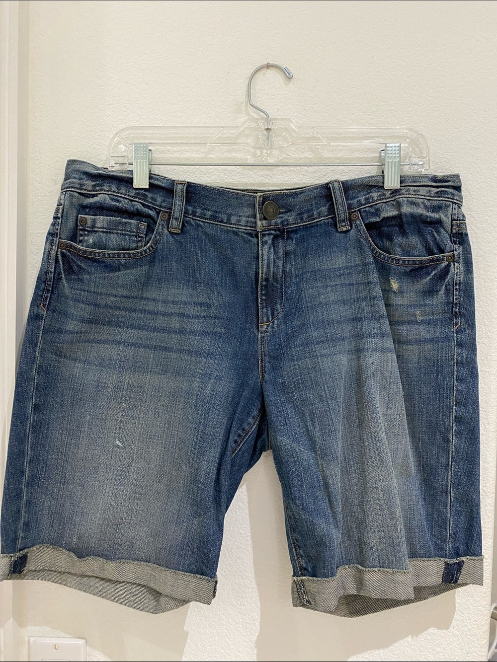 LOFT Boyfriend Jean Shorts Size 10 - Style 251643 - NWOT